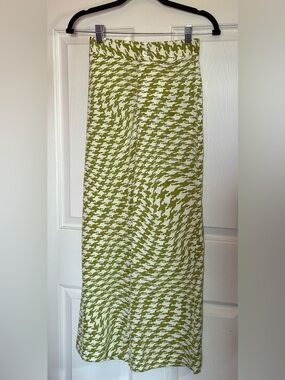 Urban Outfitters Green and White Printed Pants